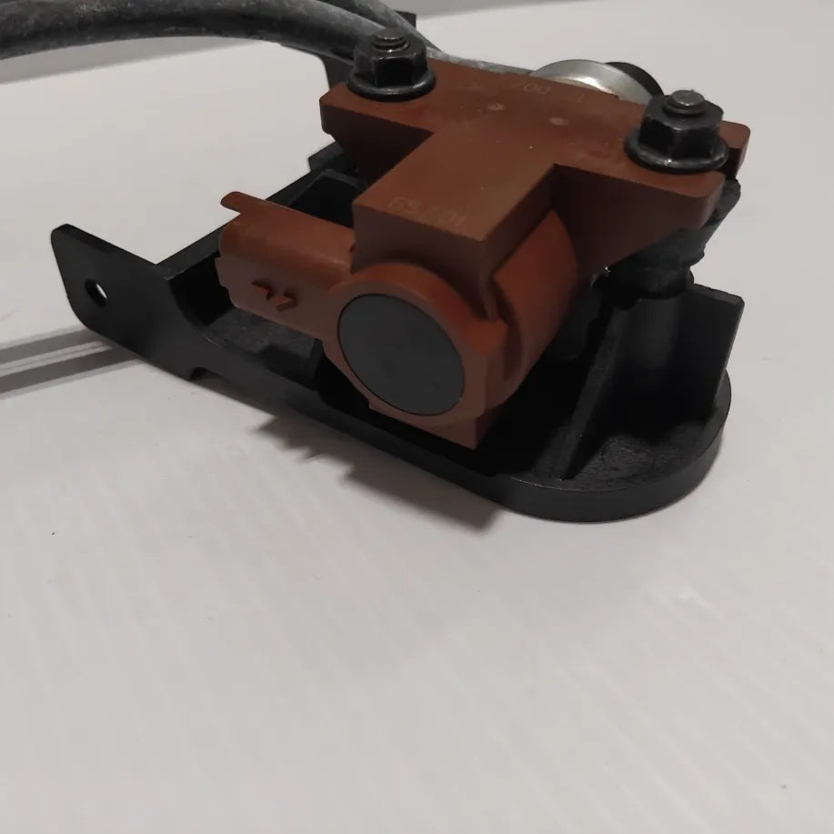 Genuine Ford Hose And Bracket Assy | 1480868