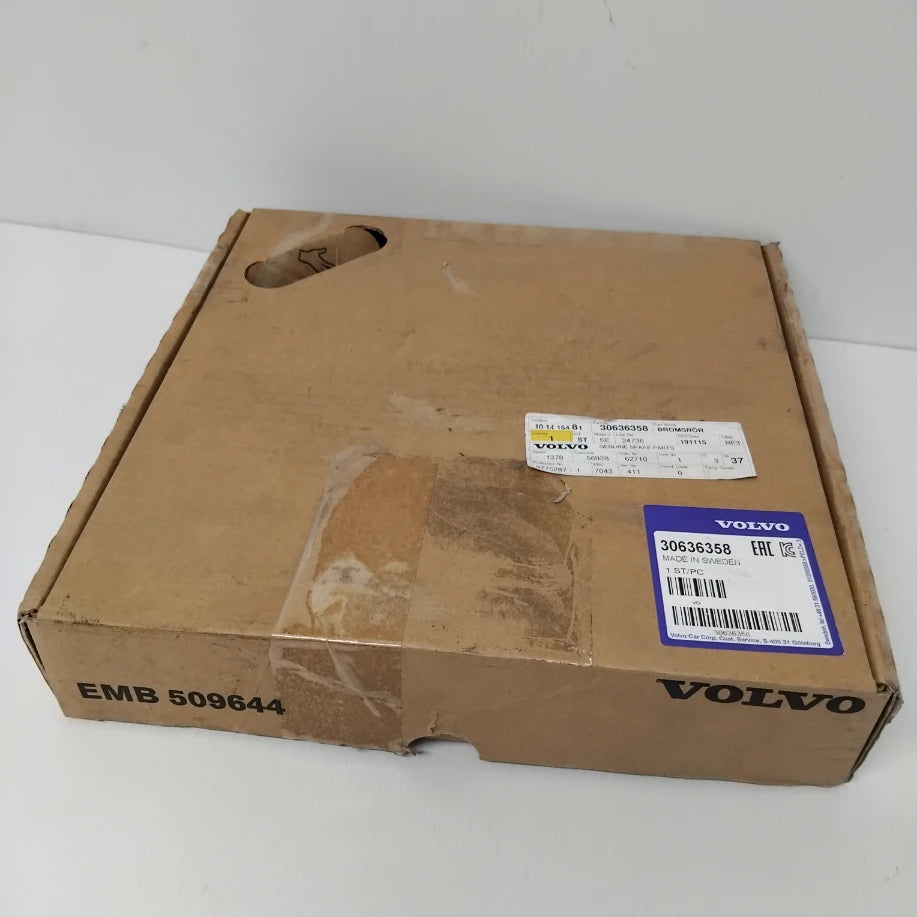 Genuine Left Brake Pipe Connector - Volvo S60 / S80 / V70 / XC90 | 30636358