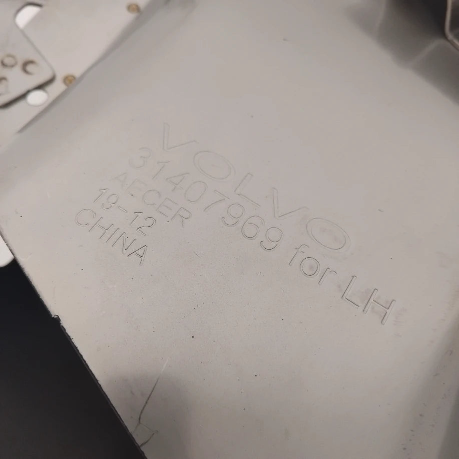 Genuine Volvo Frame | 32296040