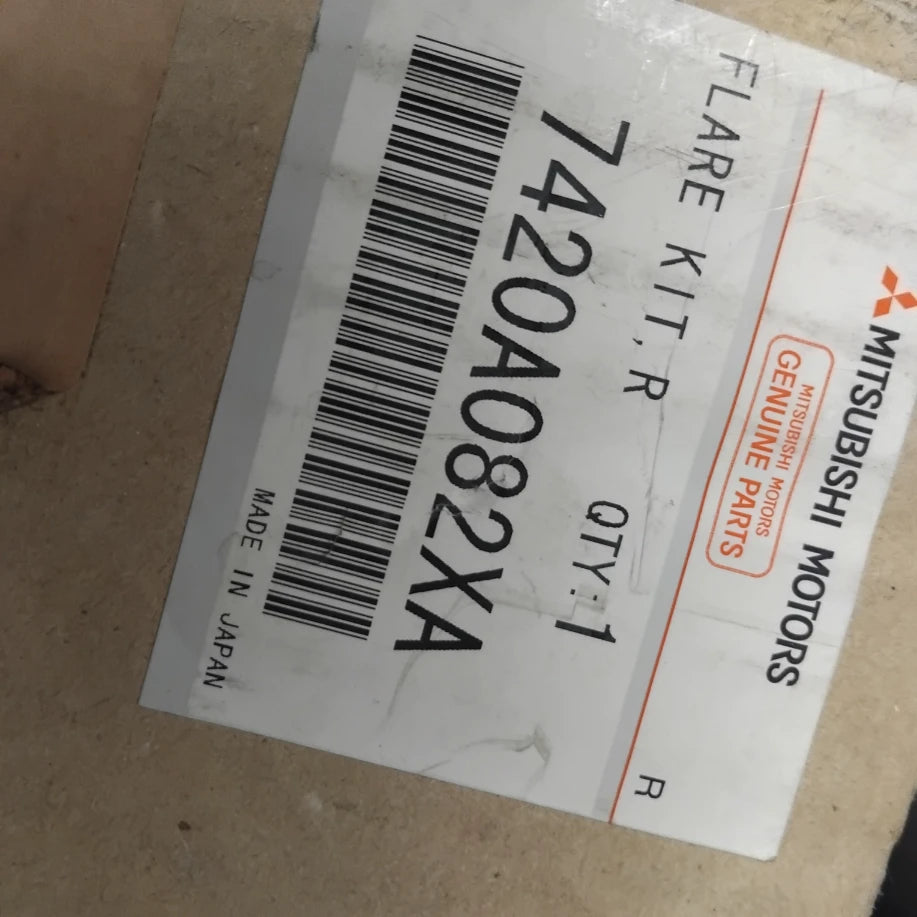 Genuine Rear Right Overfender - Black - Mitsubishi Pajero | 7420A082XA