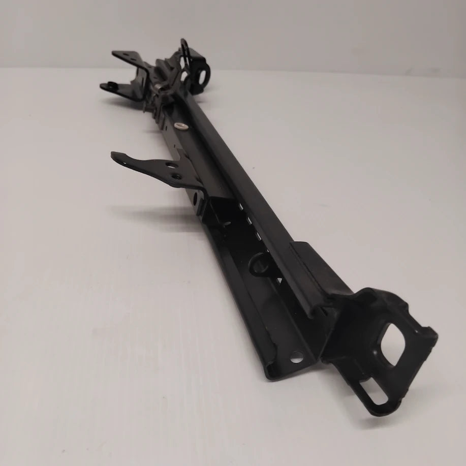 Genuine Volvo Slide Rail | 9123872