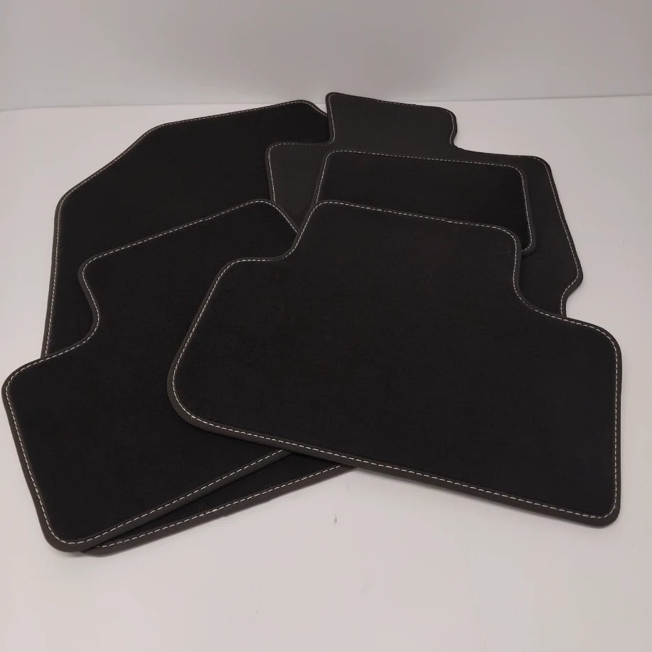 Genuine Mitsubishi Mat Set Text Eleg A/T | SP041071