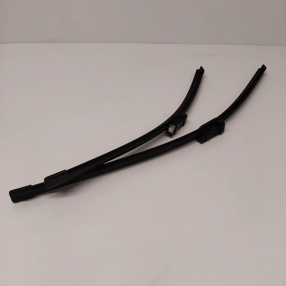 Genuine Volvo Wiper Blade Kit | 32237893