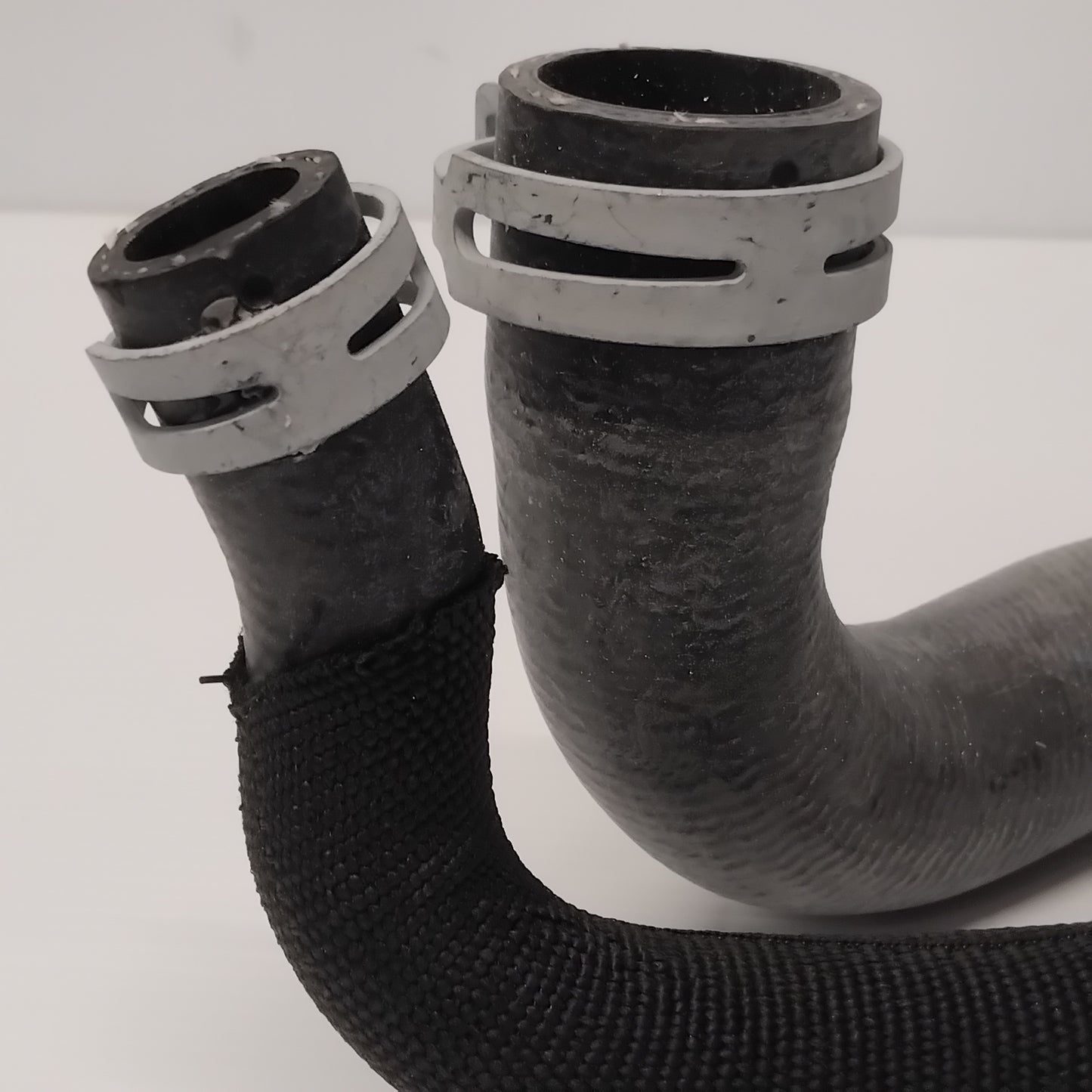 Genuine Volvo Radiator Hose | 31338597