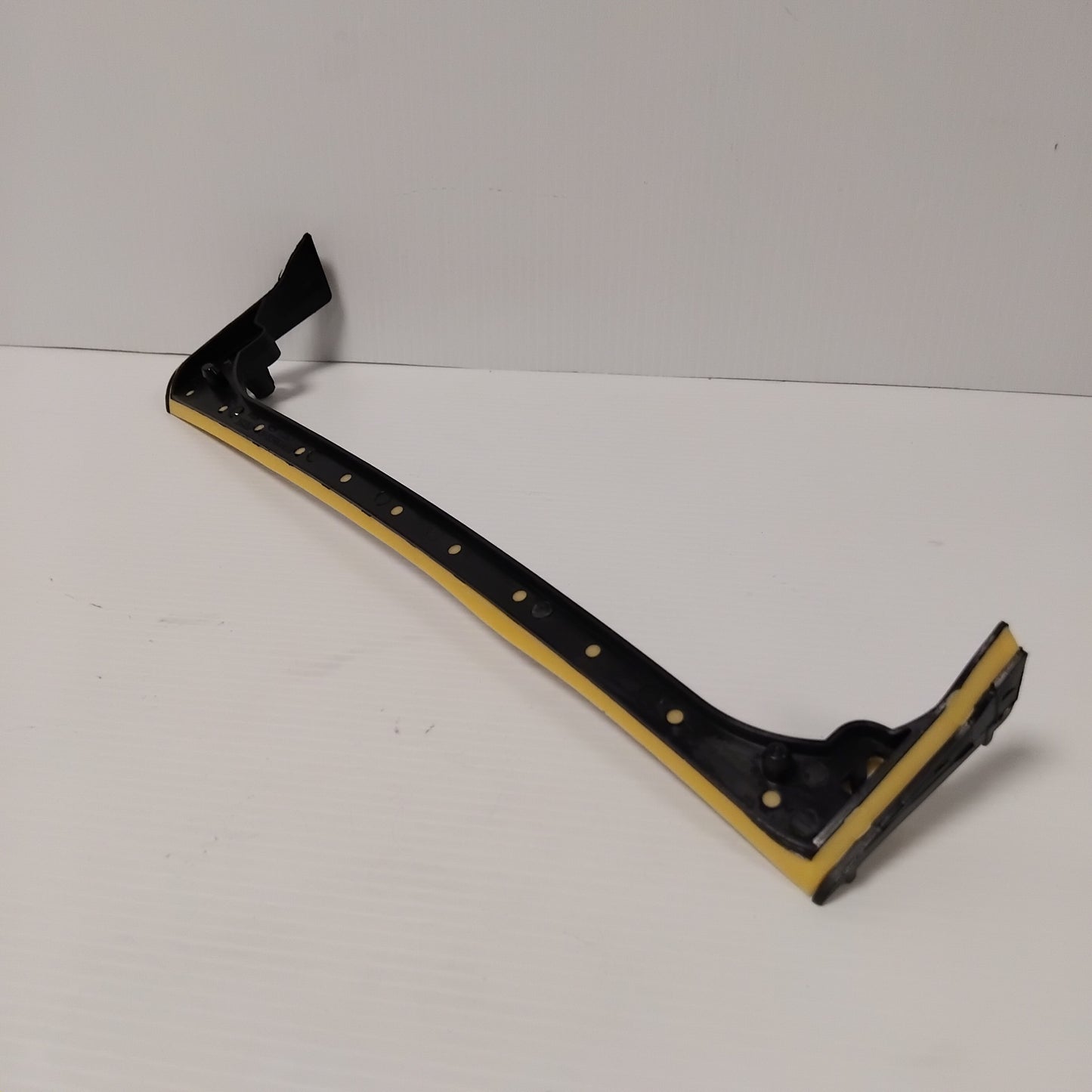 Genuine Left Lower Body Side Panel Seal - Ford Transit 2014- | 1847574