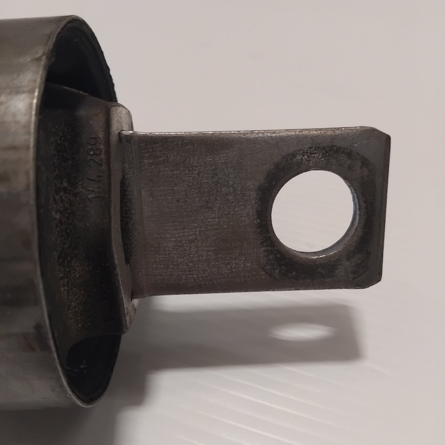 Genuine Volvo Bushing | 31476225