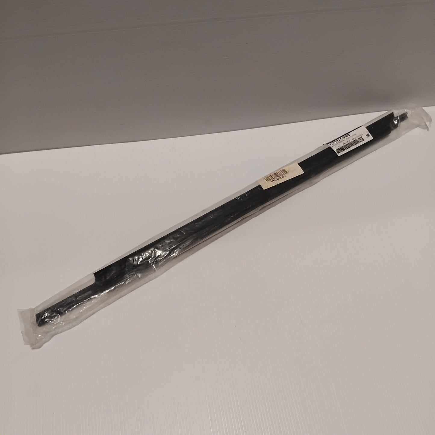 Genuine Hyundai W/Strip Assy-Rr Dr B | 832201J000