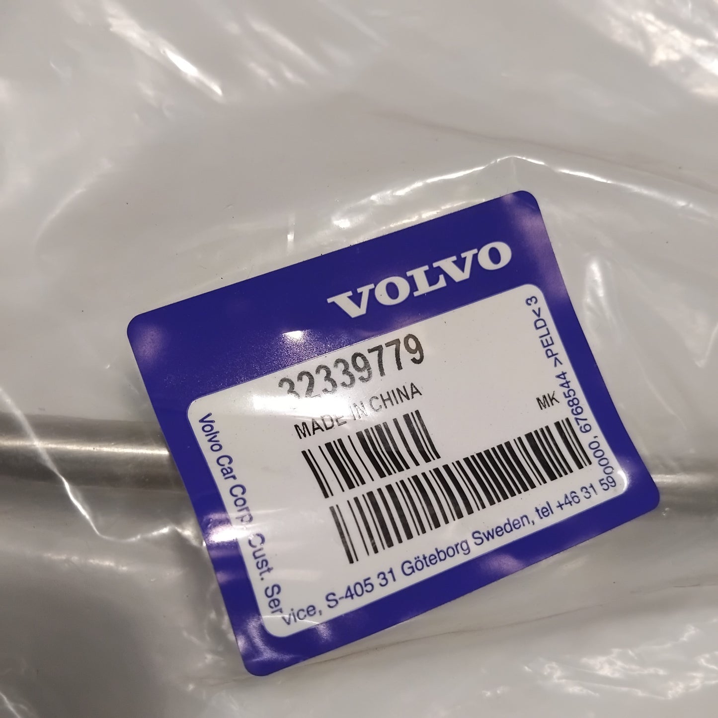 Genuine Volvo Oil Pipe | 32339779