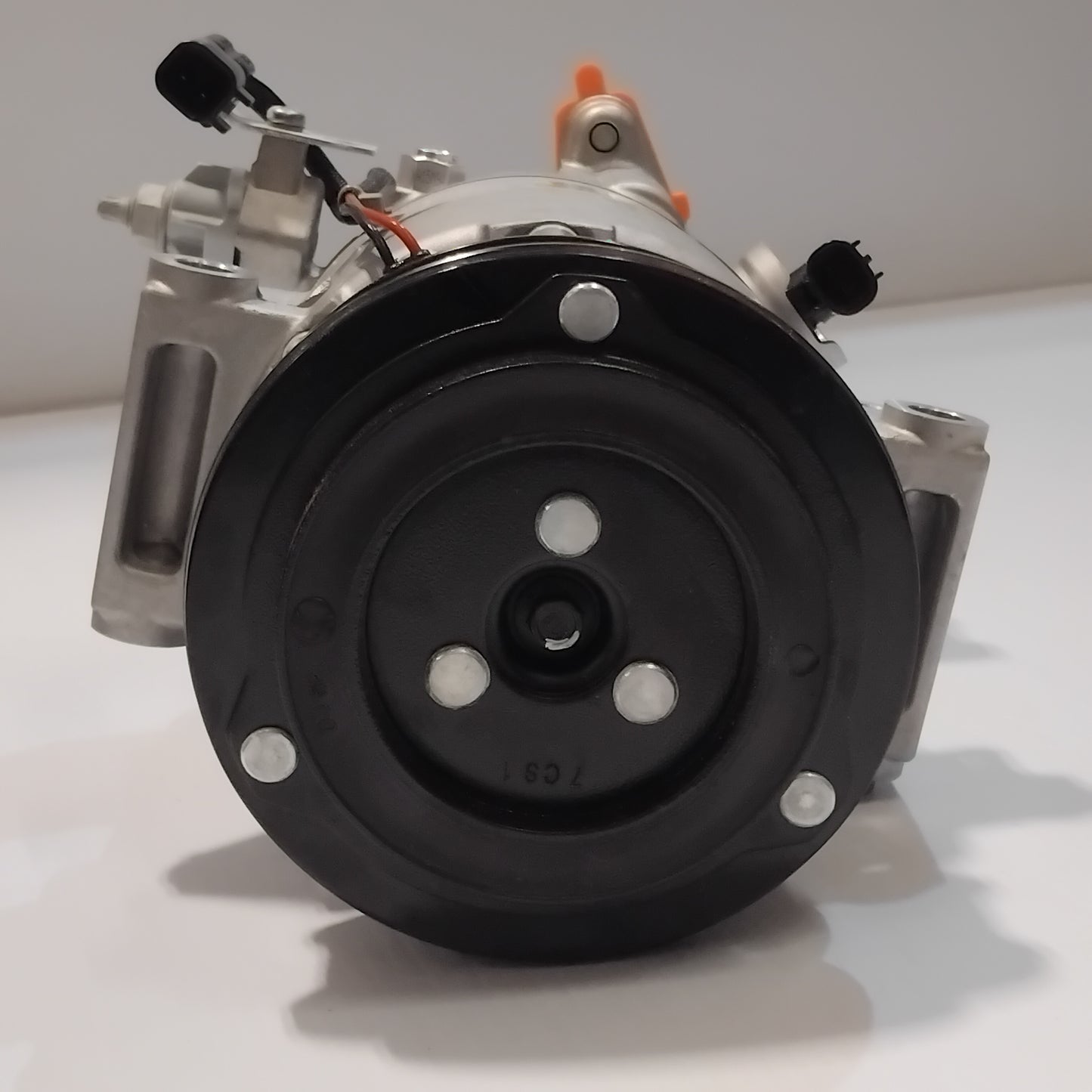 Genuine Air Conditioning Compressor - Ford B-Max / Fiesta | 2021124