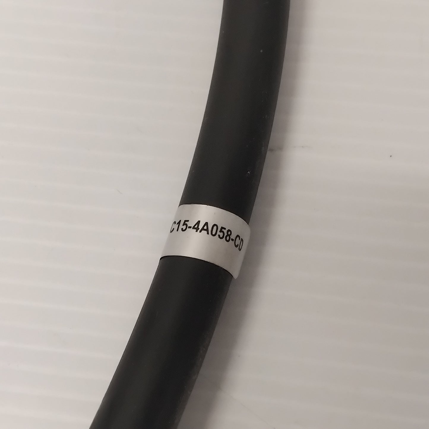 Genuine Rear Axle Vent Hose - Ford Transit 2011-2014 | 1719051