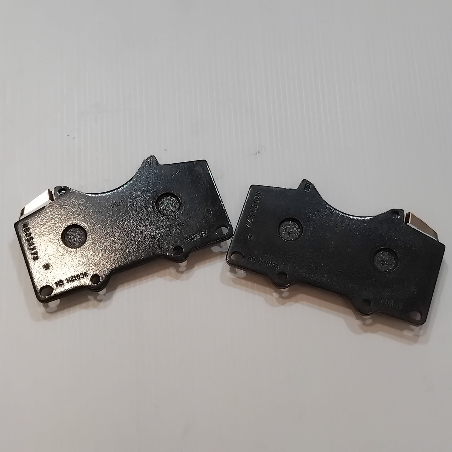 Genuine Mitsubishi Pad Set,Fr Brake | 4605A472