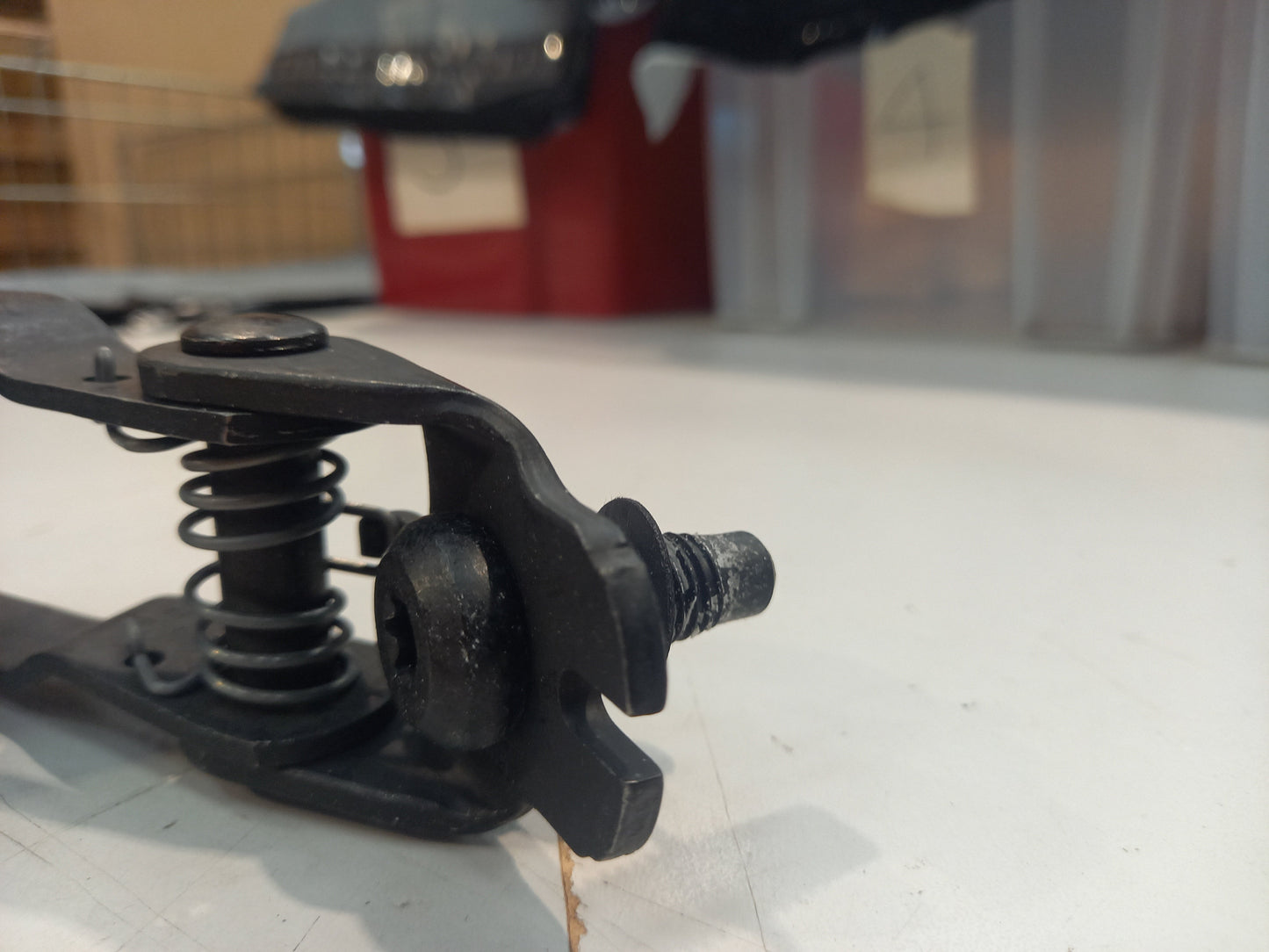 Genuine Ford Buckle Assy - Seat Belt | 1237263