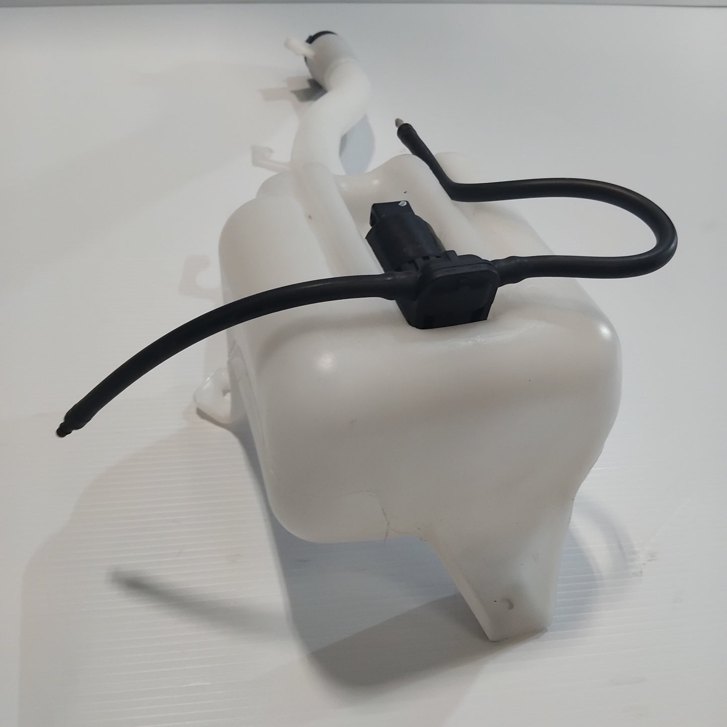 Genuine Fiat W/W Reservoir | 52047861