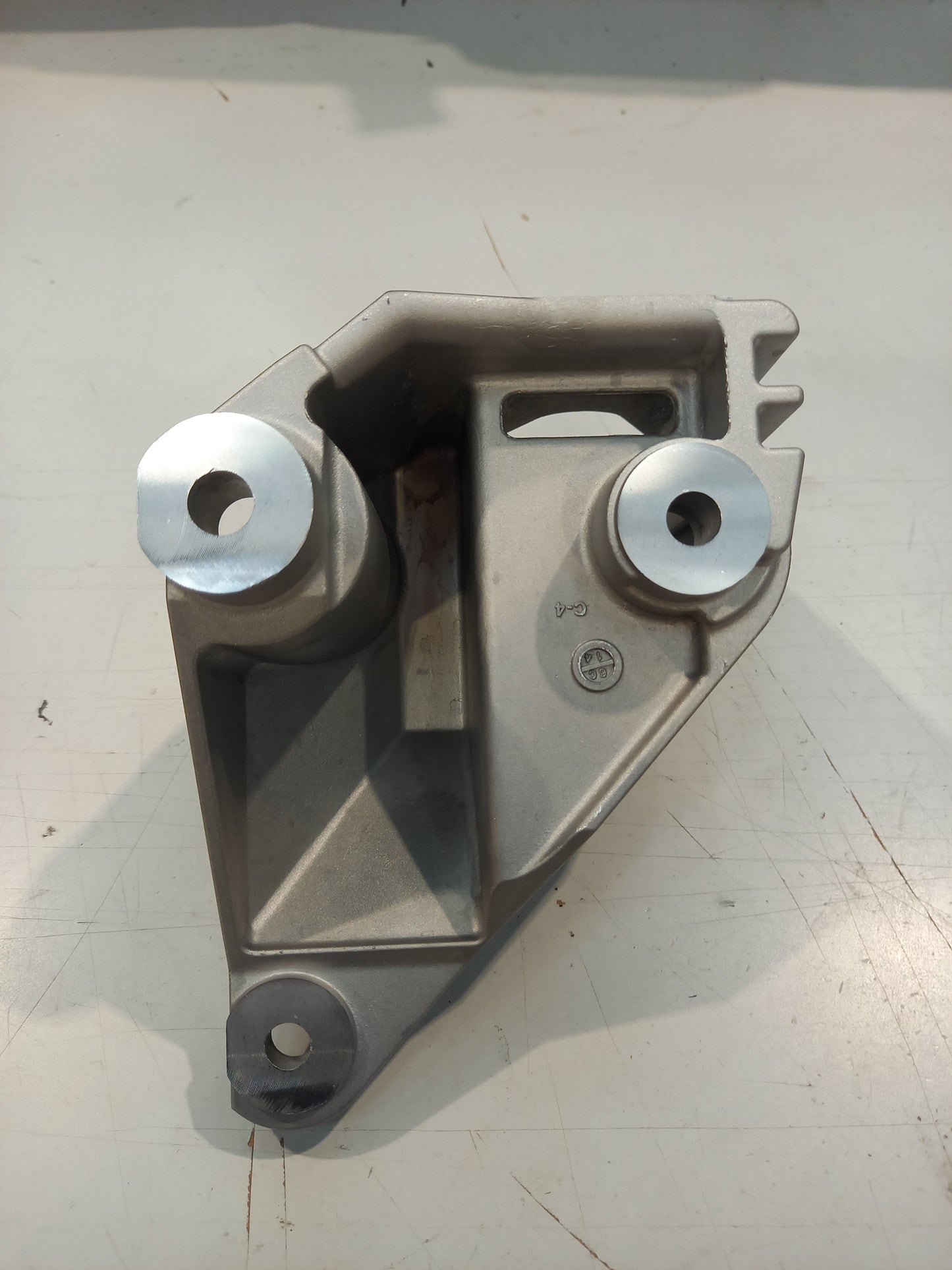 Genuine Nissan Bracket-Transmi | 113321KB0A