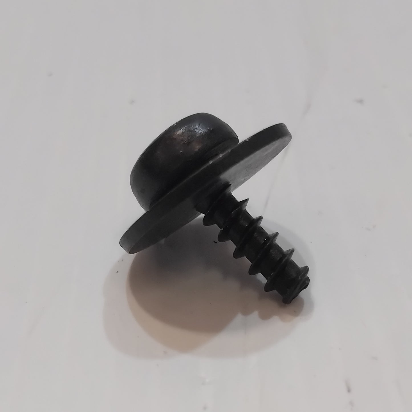 1x Genuine M5X15mm Wheel Arch Screw And Washer - Ford Focus 2018- | 1797372