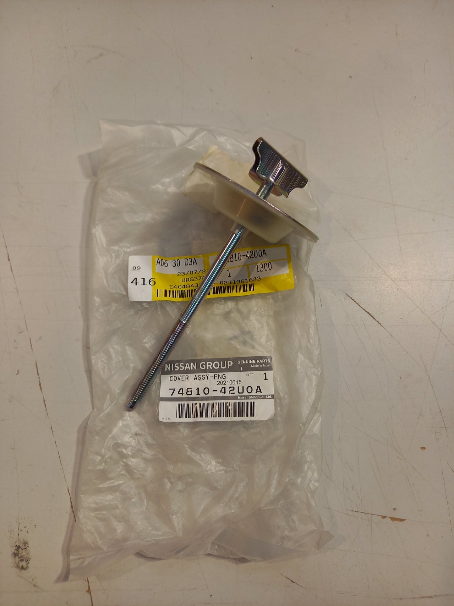 Genuine Nissan Clamp-Spare Tir | 7481042U0A