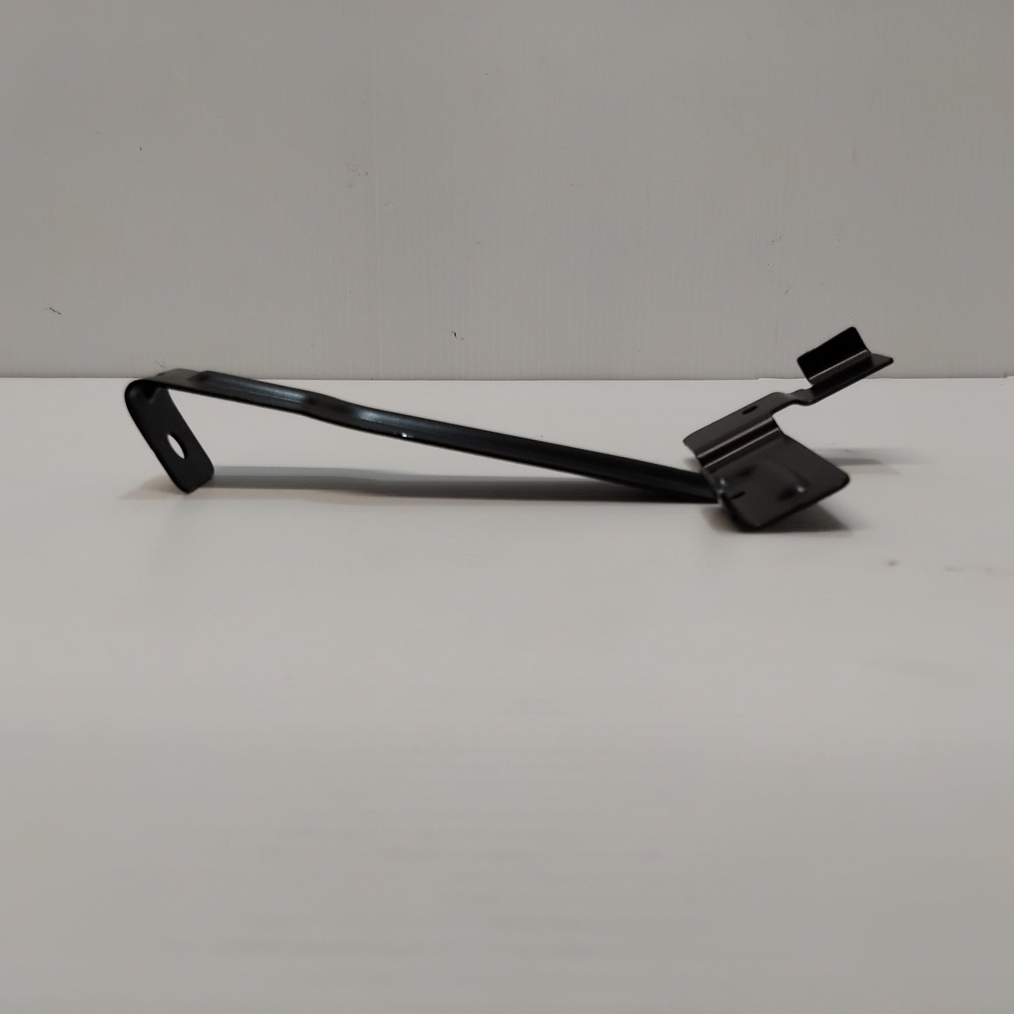 Genuine Rear Right Bumper Bracket - Ford Kuga 2020- | 2491144