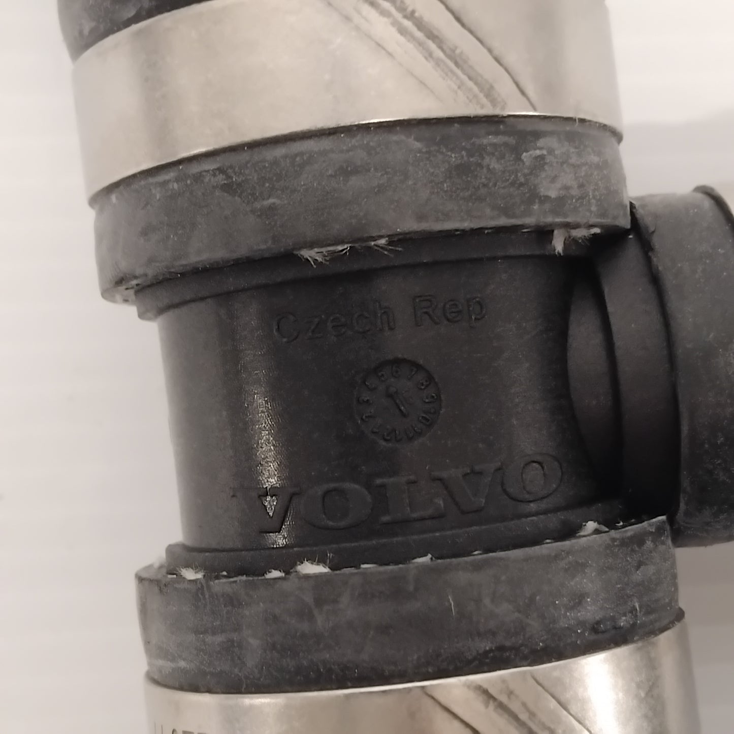 Genuine Volvo Radiator Hose | 31338597