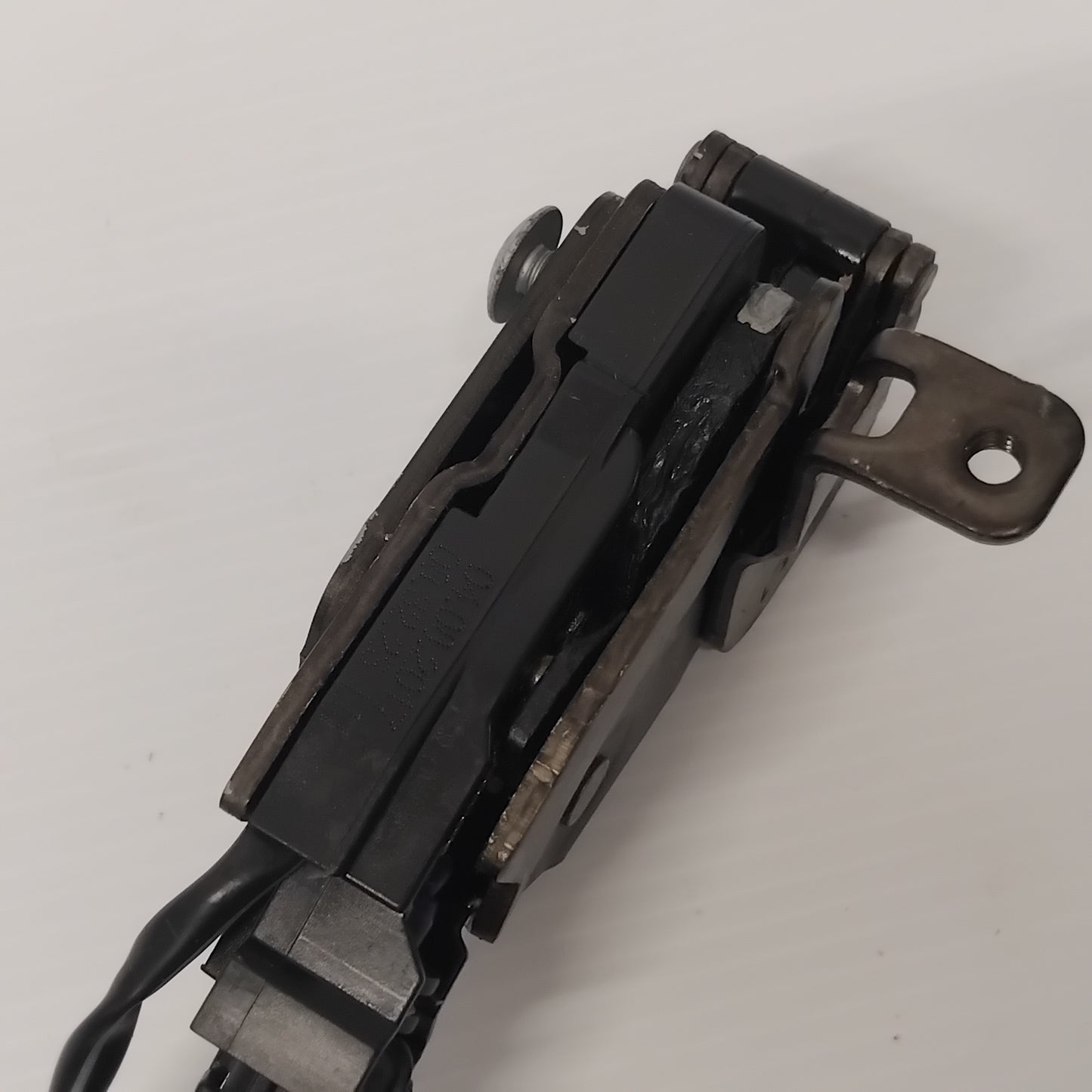 Genuine Front Left Door Latch - Ford B-Max 2012-2017 | 2014385