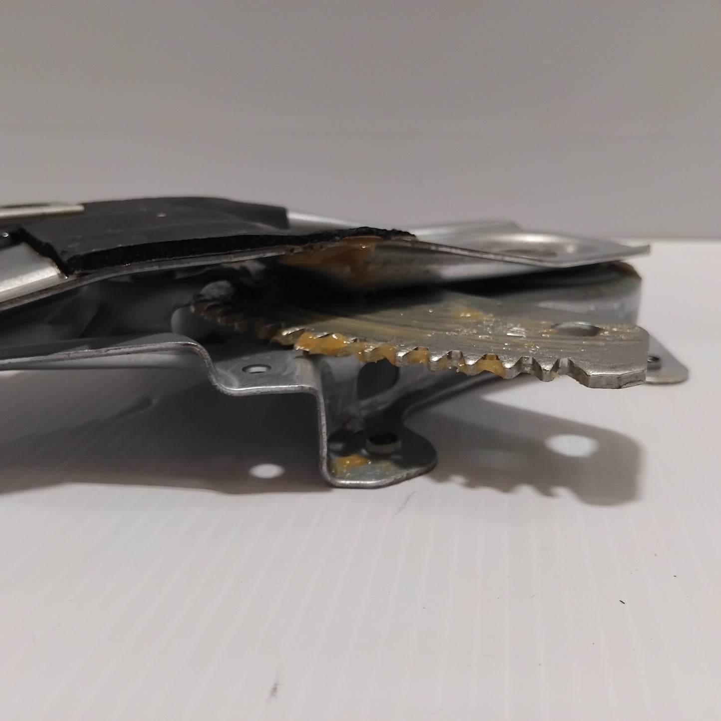 Genuine Rear Left Window Regulator - Nissan Note 2013-2016 | 827213VV0A