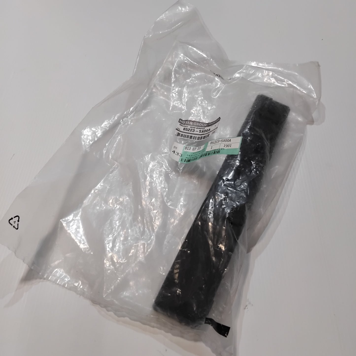 Genuine Nissan Bracket-Rear Bu | 852235X00A
