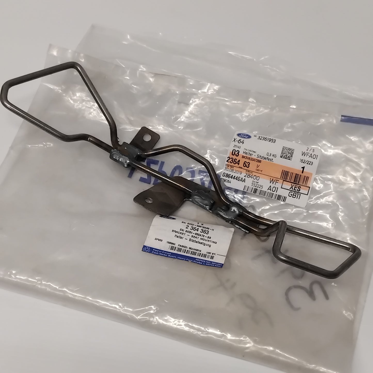 Genuine Left Seat Mounting Bracket - Ford Transit 2014- | 2364363
