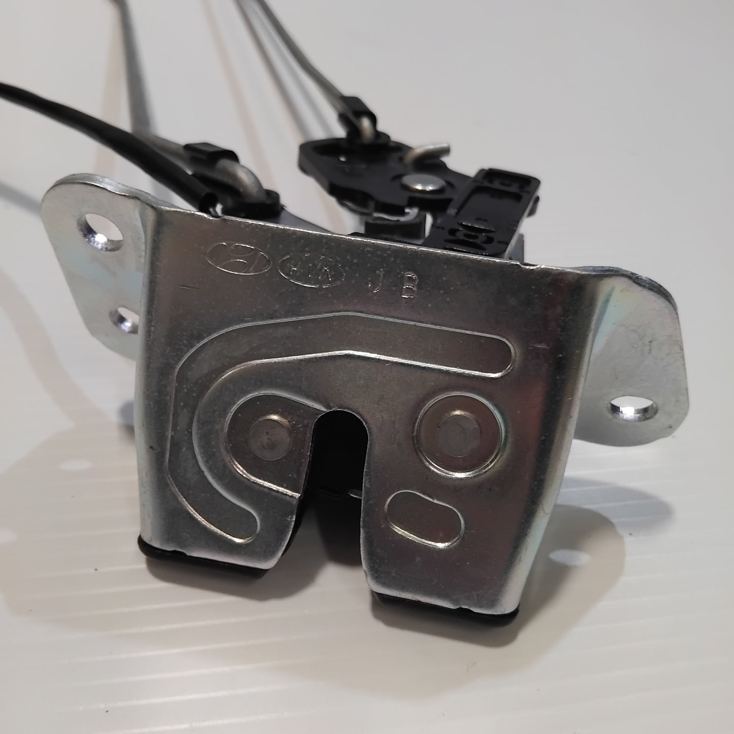 Genuine Tailgate Lock - Kia Rio 2005-2011 5 Door | 812301G210