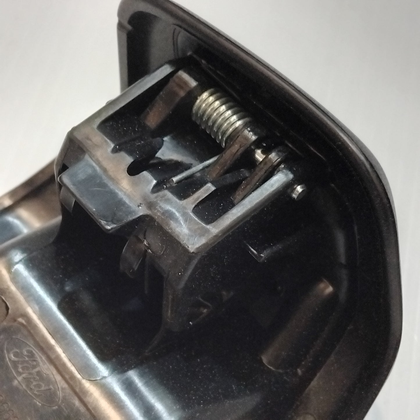 Genuine Front Left Seat Belt Latch Bezel - Ford Fiesta 2017- 3Door | 2213433