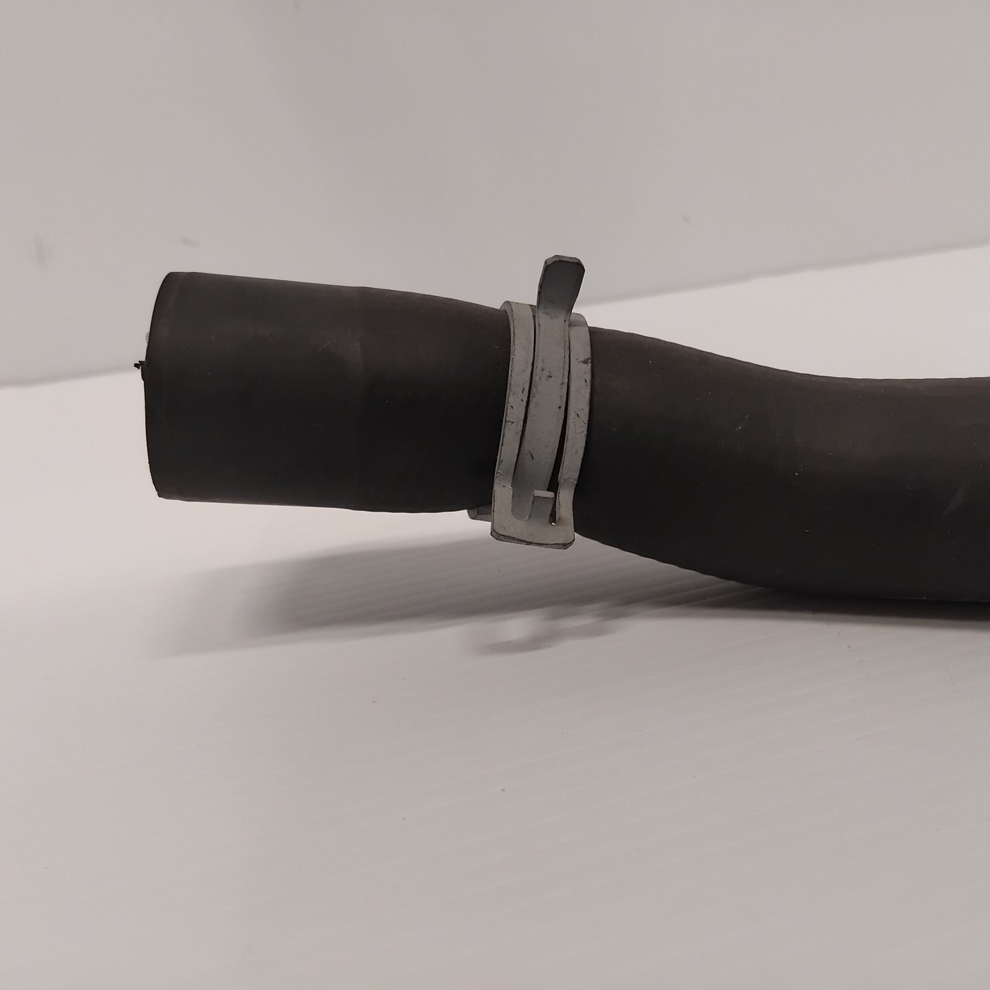 Genuine Upper Radiator Hose - Ford Fiesta 1998-2006 | 1059164