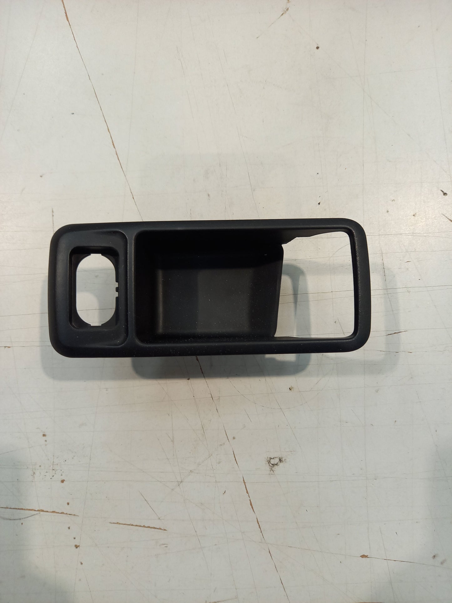 Genuine Ford Bezel - Door Inside Handle | 1576041
