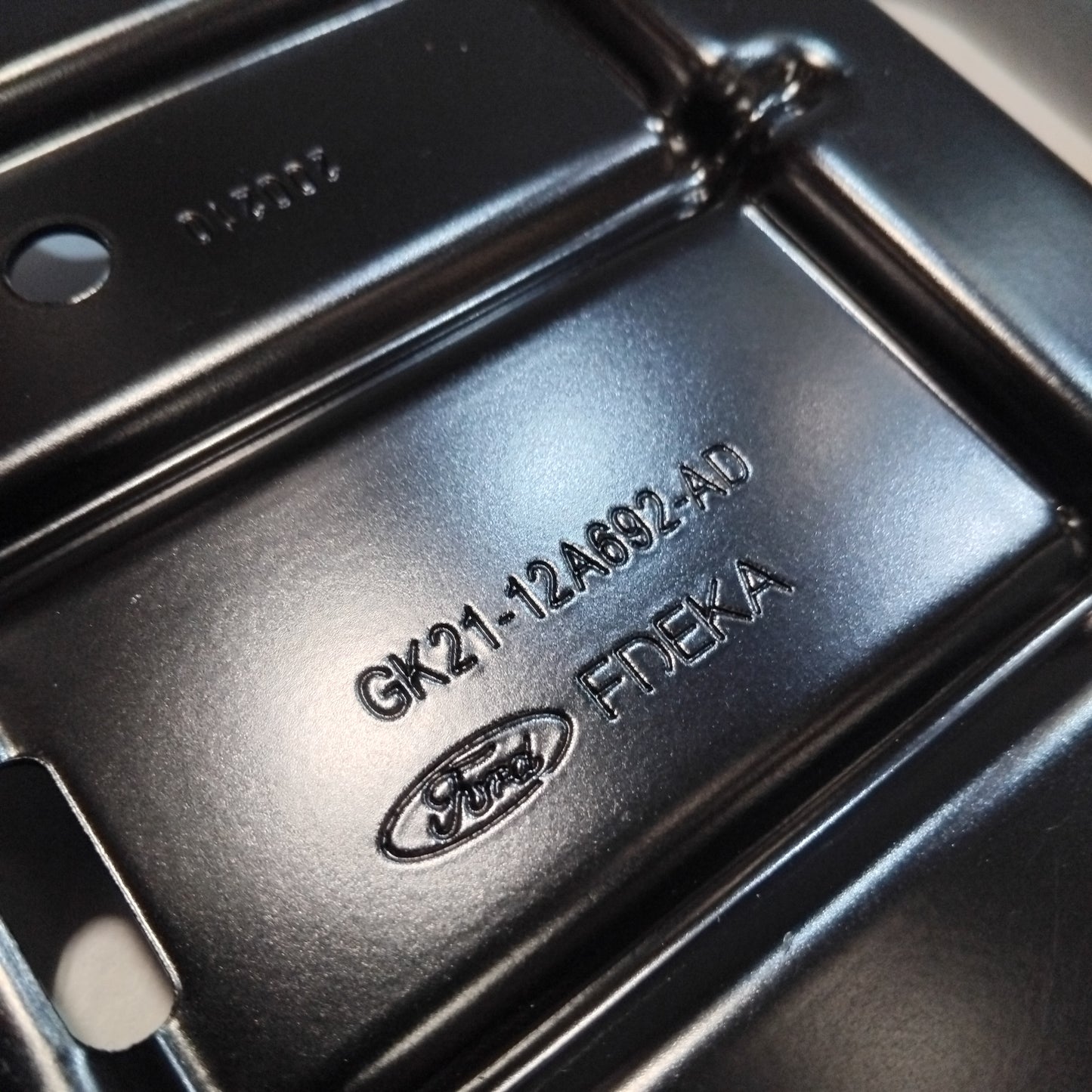 Genuine Engine ECU Bracket - Ford Transit Custom | 2360761