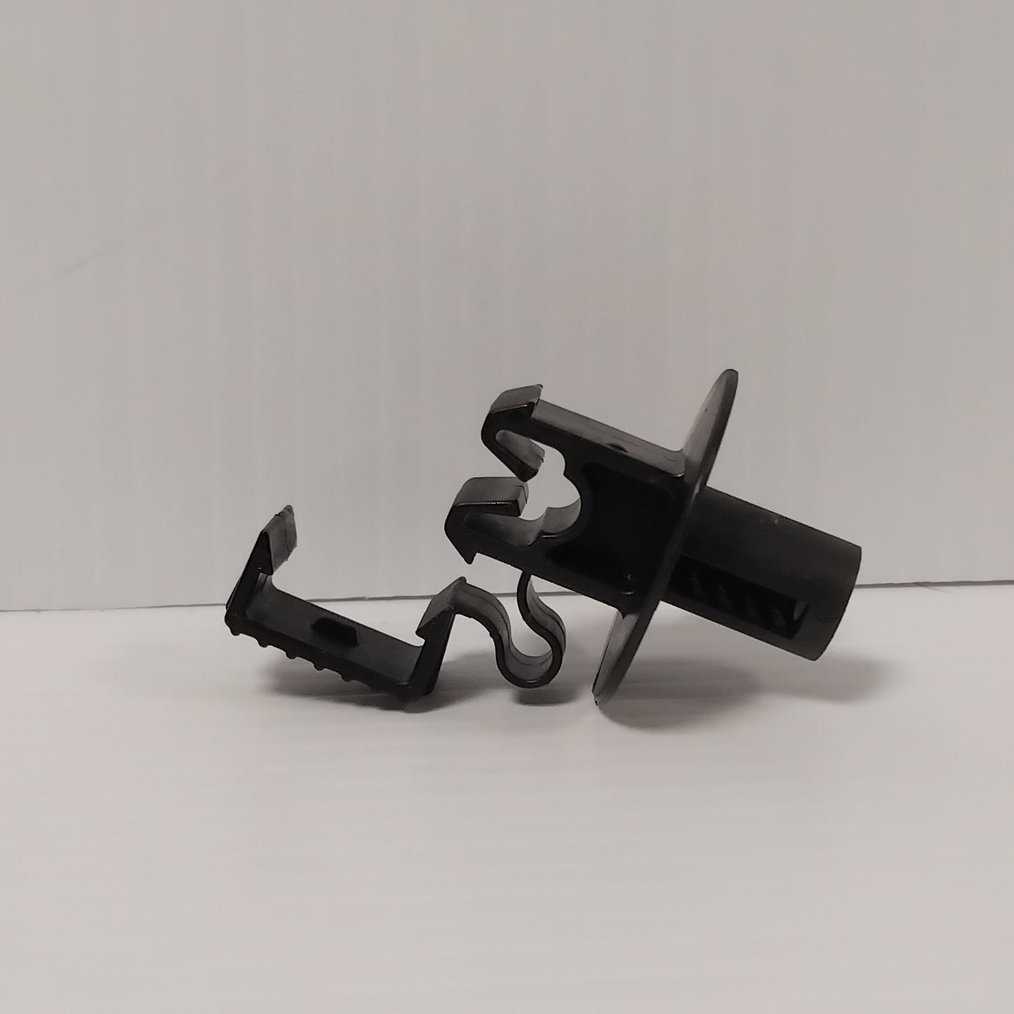 Genuine Ford Clip | 1564079