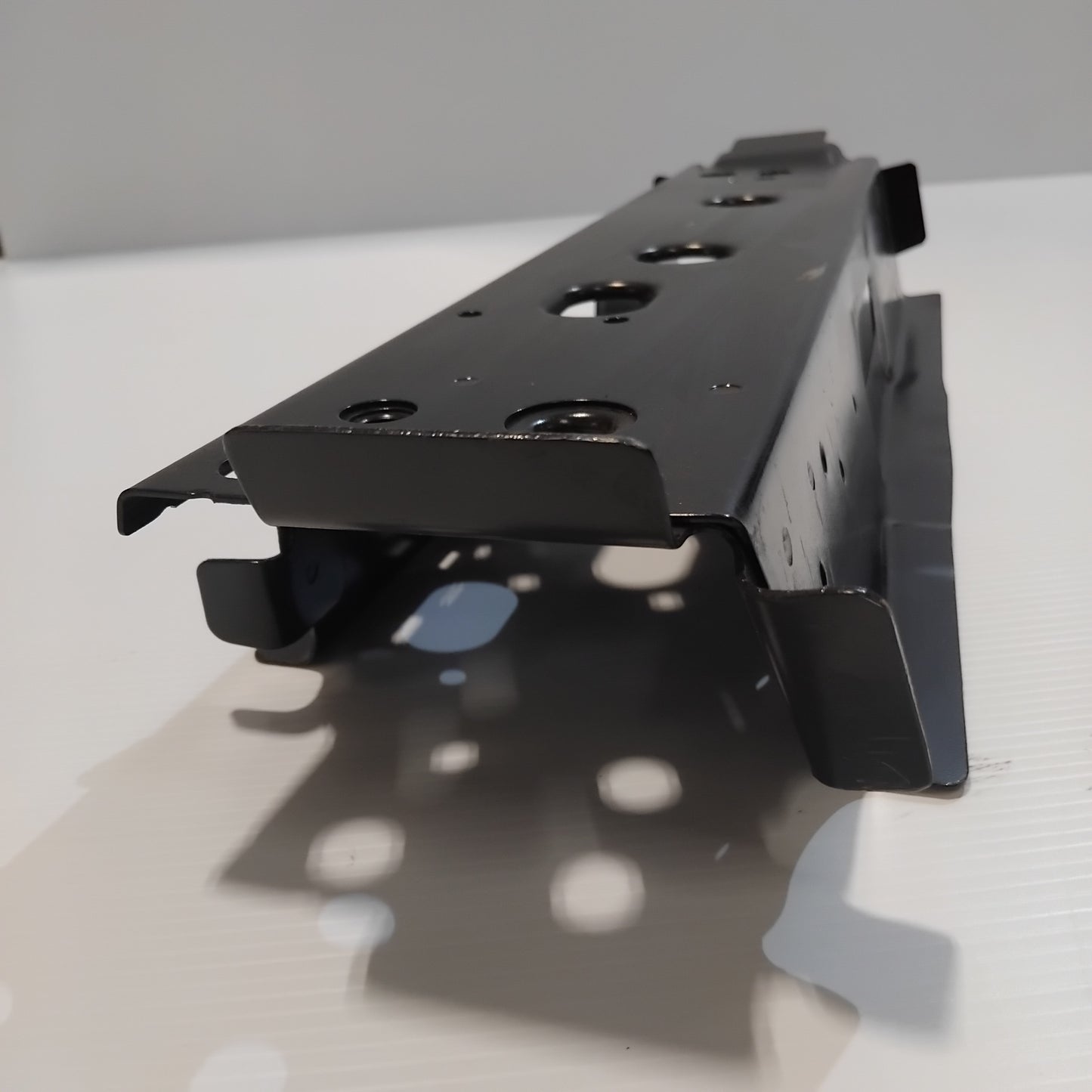 Genuine Right Floor Crossrail - Fiat Linea 2007-2017 LHD | 51834095