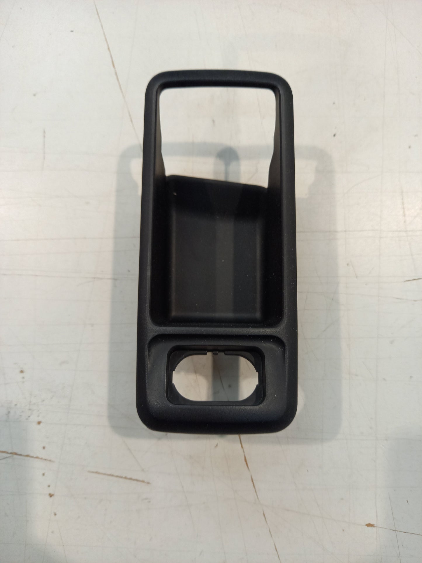 Genuine Ford Bezel - Door Inside Handle | 1576041