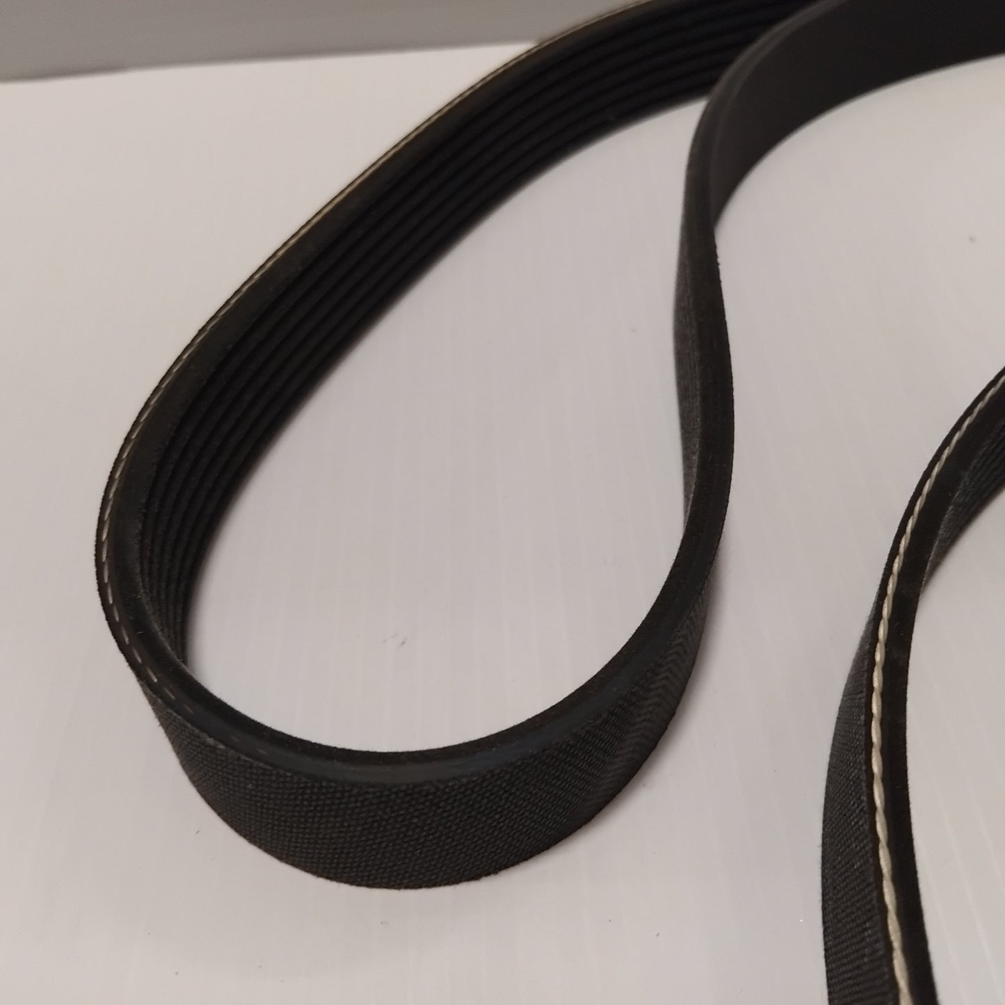 Genuine Alternator Belt - Honda Fr-V 2.2 Diesel 2005-2009 | 04301RBD305