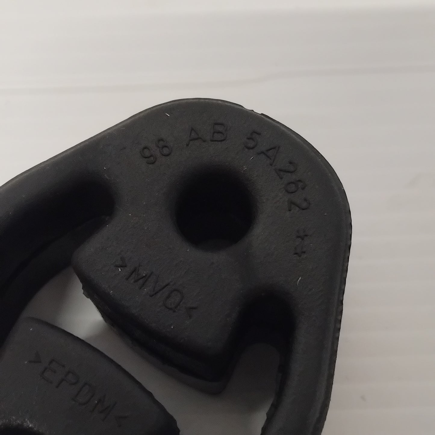 Genuine Ford Insulator - Rubber | 1118218