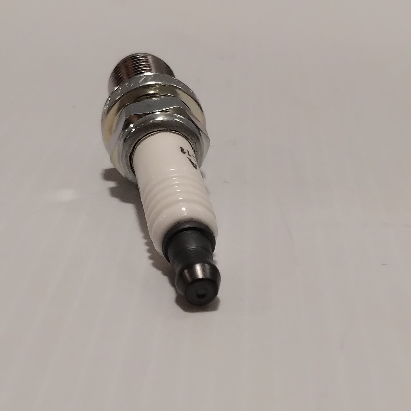 Genuine Hyundai Plug Assy-Spark | 1882311101