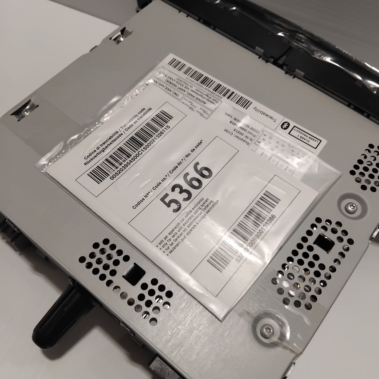 Genuine Fiat Radio | 52039545