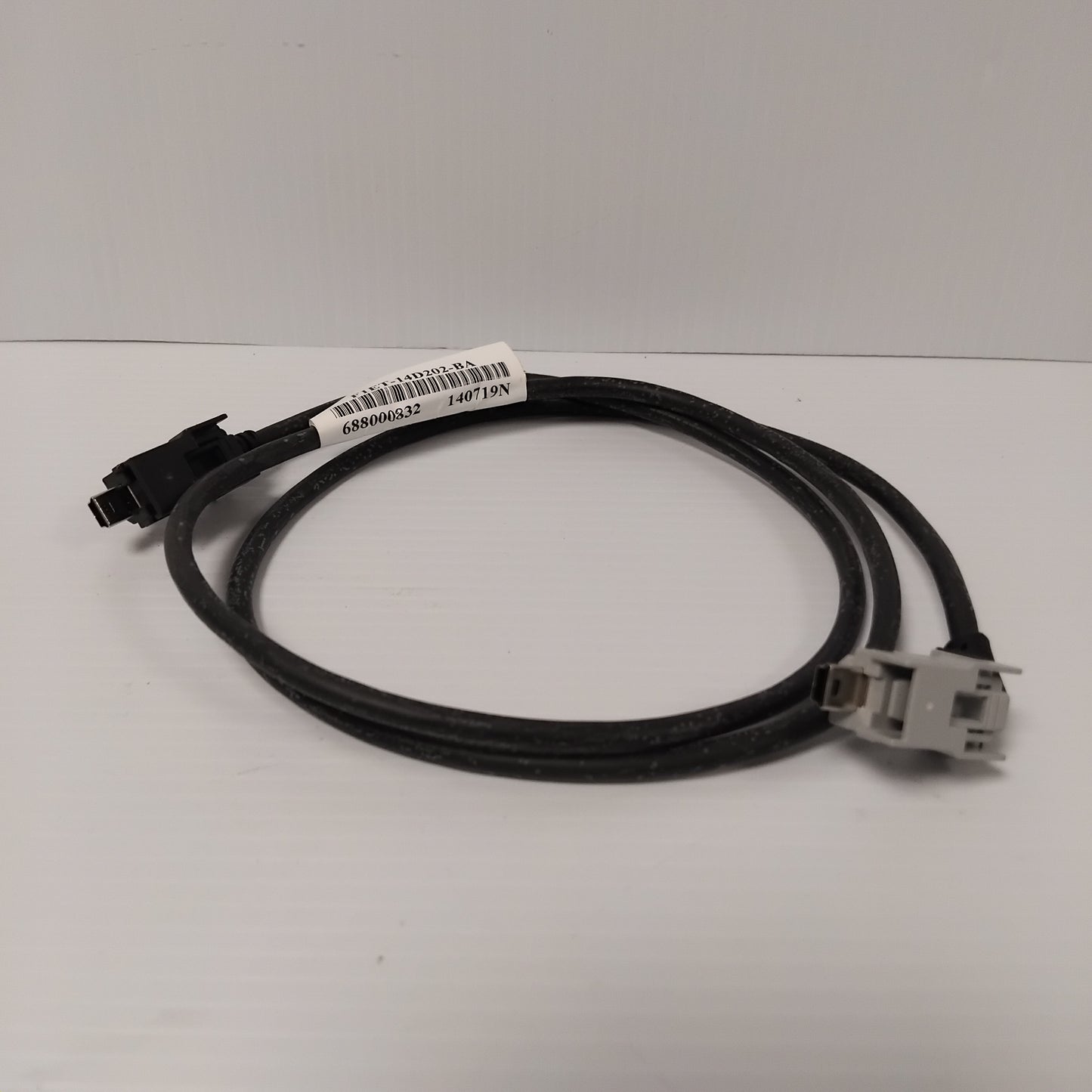 Genuine Dash and Floor Console Cable - Ford Focus 2014-2020 | 1855072