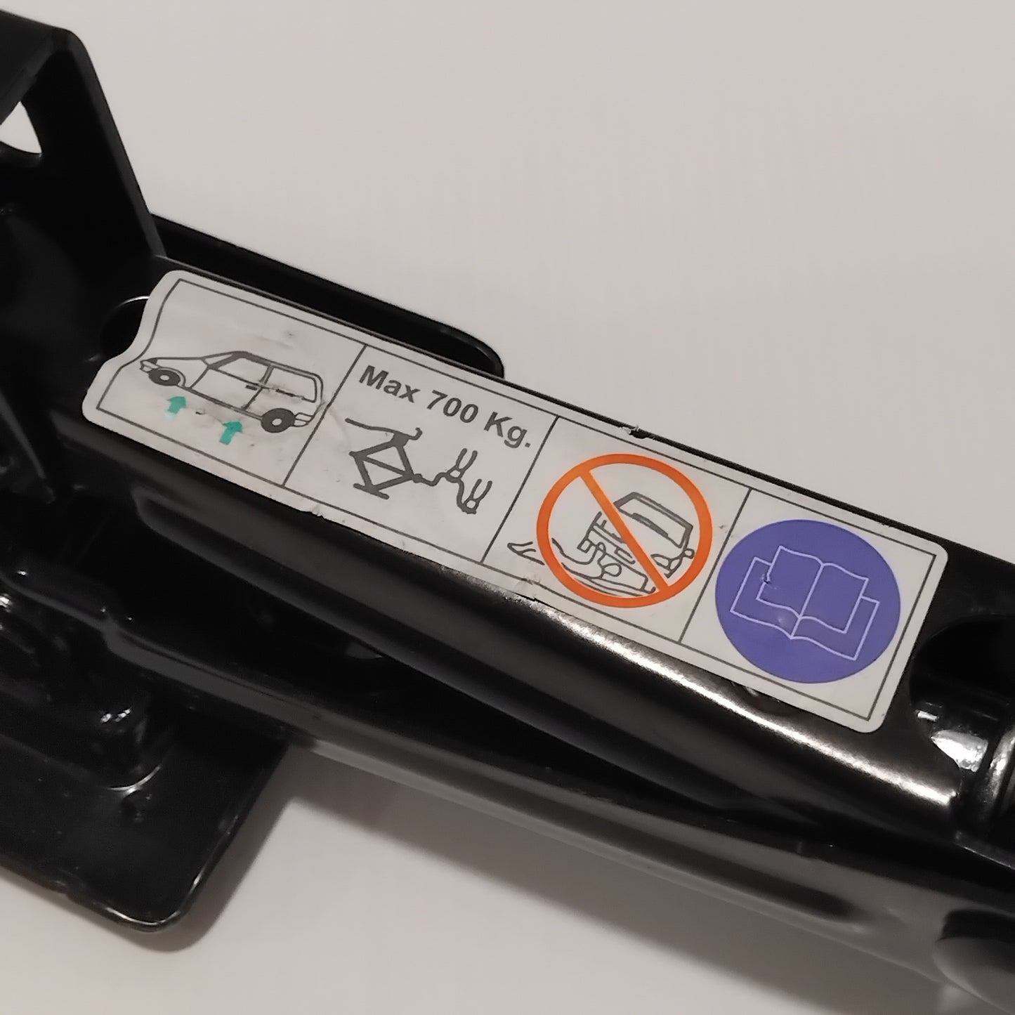 Genuine Ford Jack Assy - Lifting | 1670733