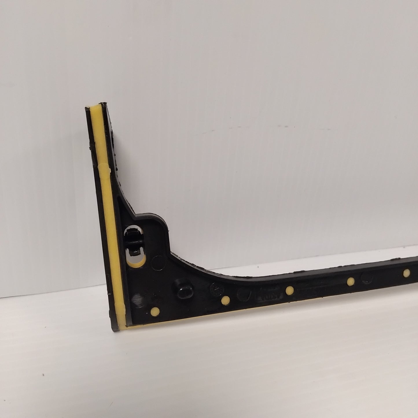 Genuine Left Lower Body Side Panel Seal - Ford Transit 2014- | 1847574
