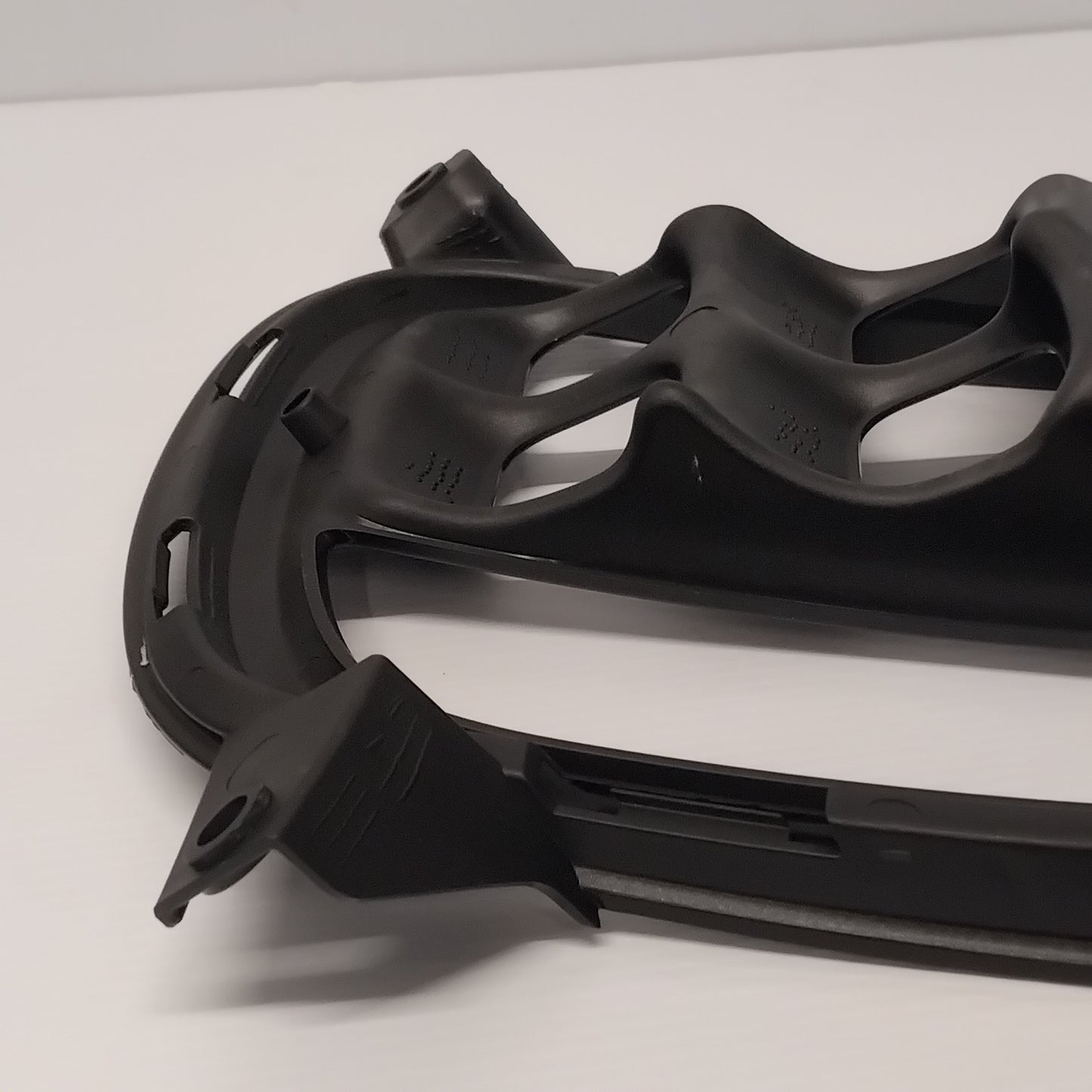 Genuine Kia Grille-Fr Fog Lamp B | 86563A2500