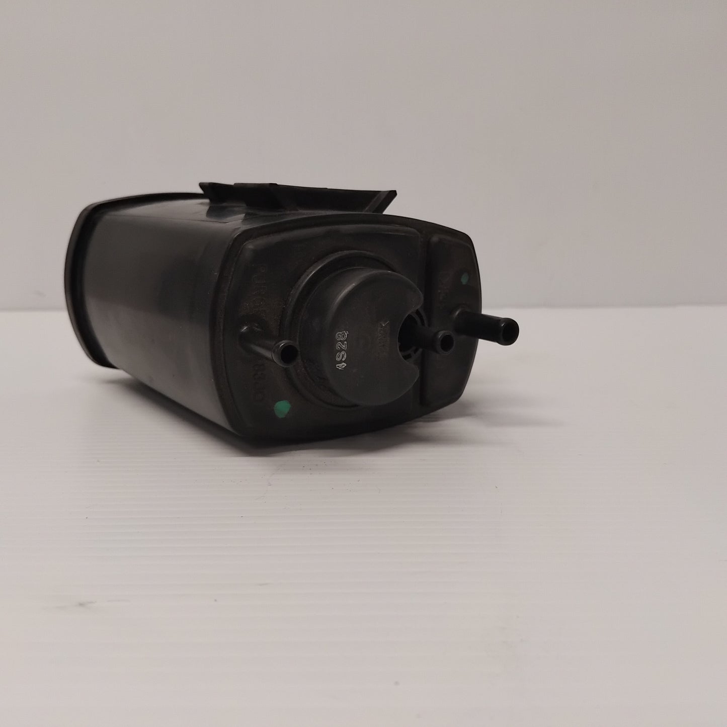 Genuine Suzuki Canister Rs413 T3,4 | 18560-83J00-000