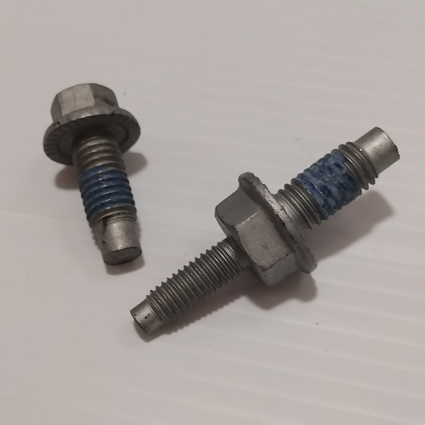 Genuine Ford Bolt | 1818019