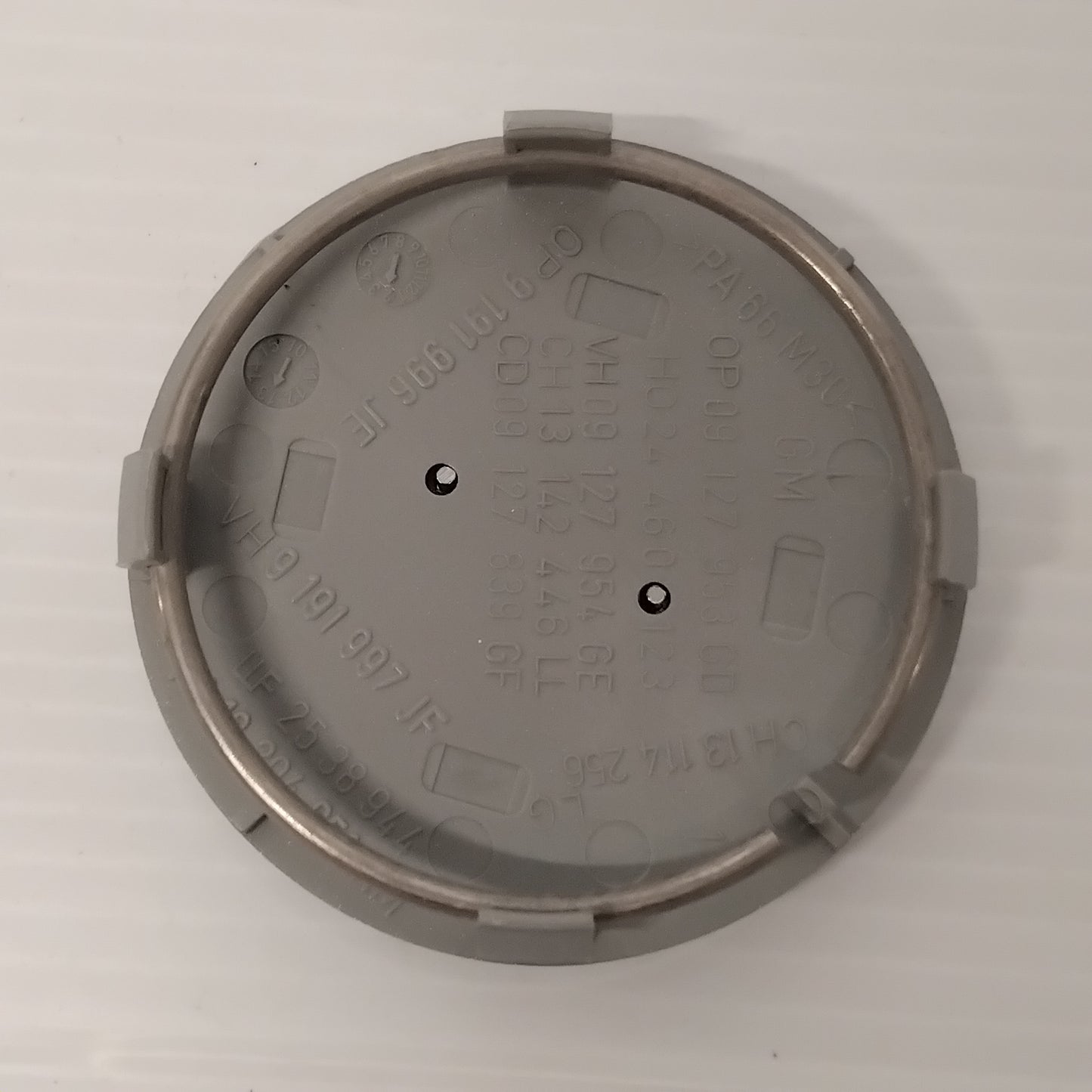 1x Genuine Silver Wheel Hub Cover - Vauxhall Zafria / Vectra / Corsa | 13204651