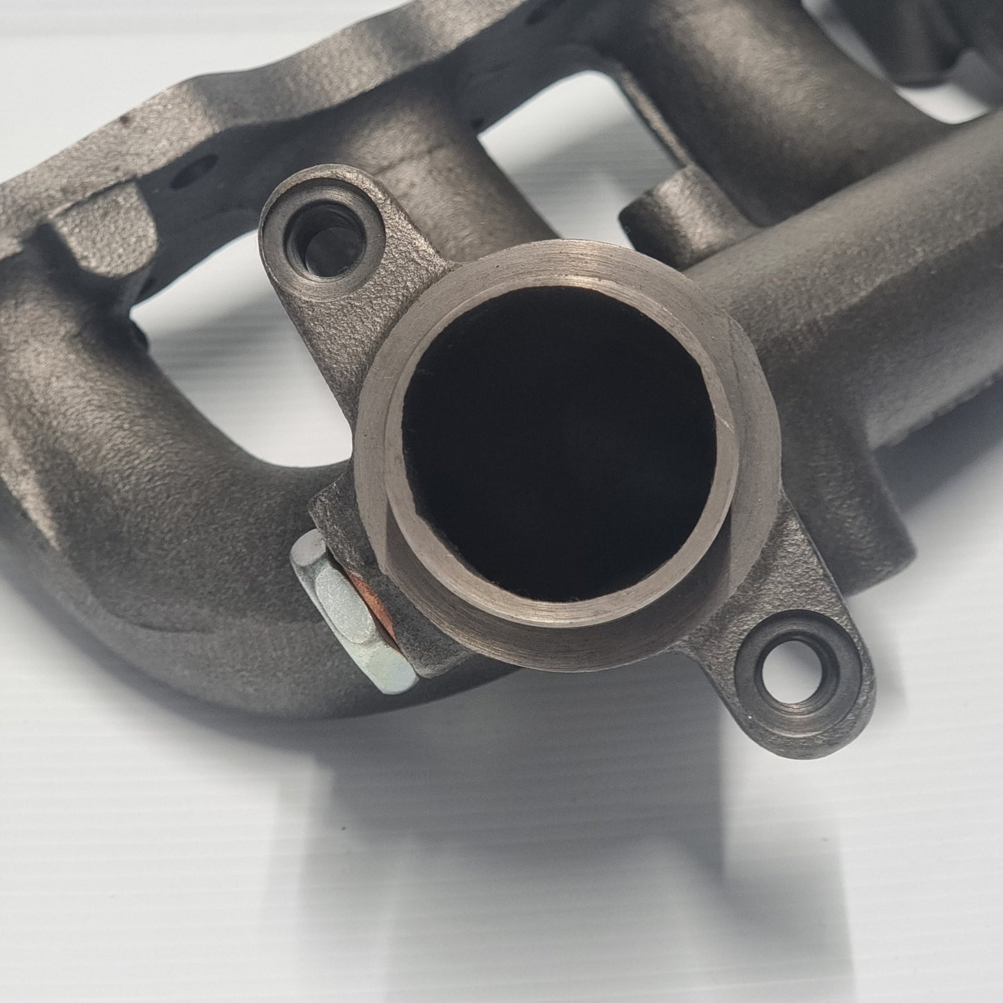 Genuine Suzuki Manifold | 14111-80CV0-000