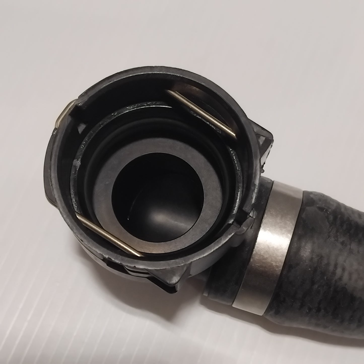 Genuine Volvo Radiator Hose | 31319311