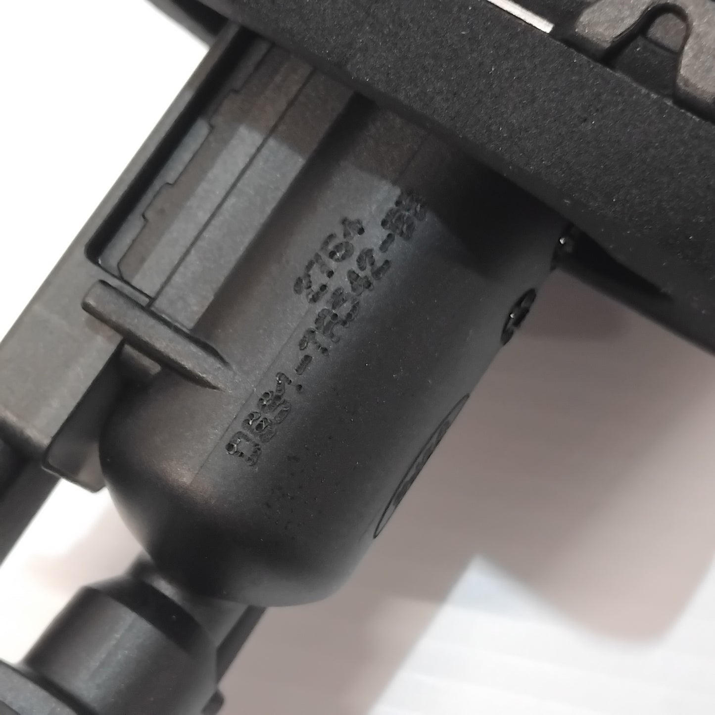 Genuine Clutch Master Cylinder - Ford Edge 2016-2024 RHD | 1863653