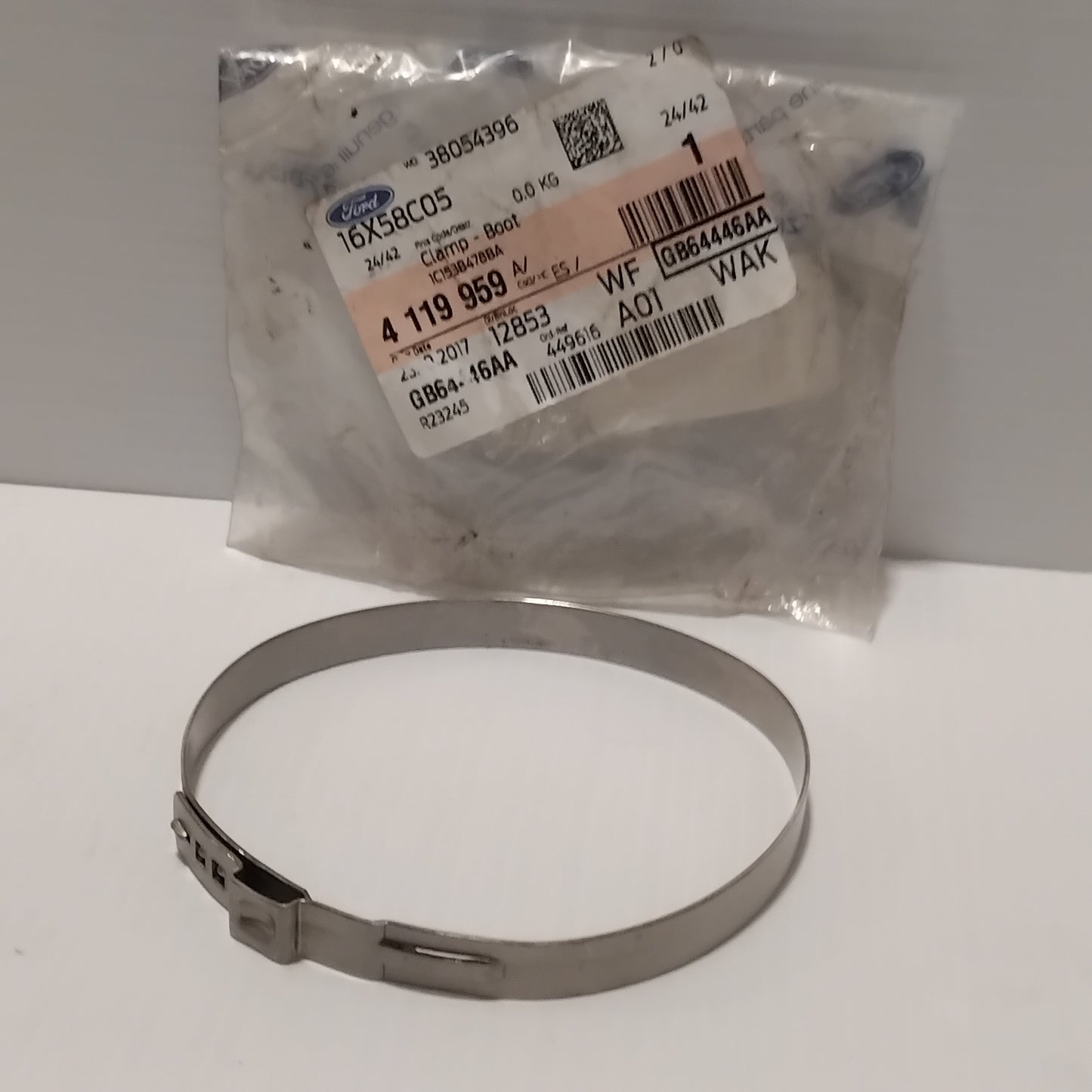 Genuine Ford Clamp - Boot | 4119959