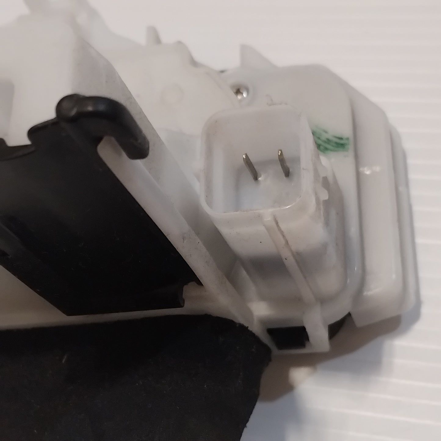 Genuine Right Sliding Door Lock - Fiat Doblo 2009-2023 | 51910349